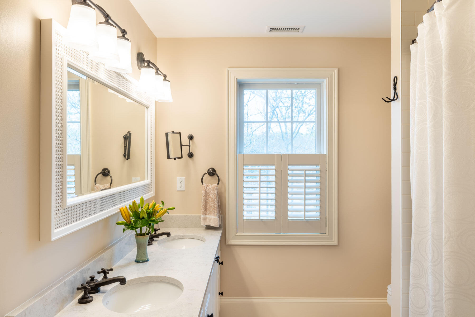 94 Marthas Road Edgartown, MA 02539 - Photo 17 of 36 a bath room with a bathtub and a sink