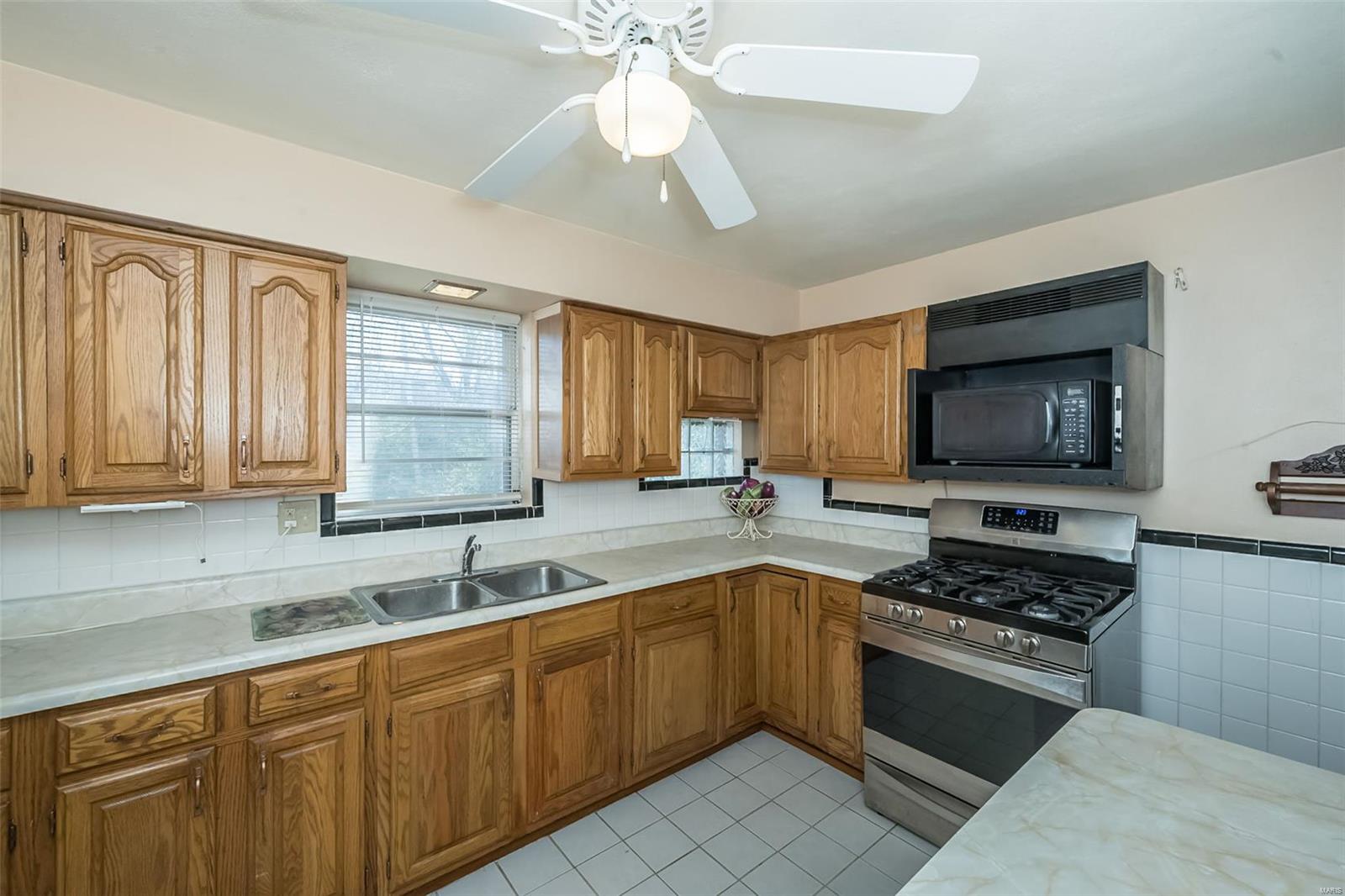 9218 Sundown Drive St. Louis, MO 63136 - Photo 15 of 45