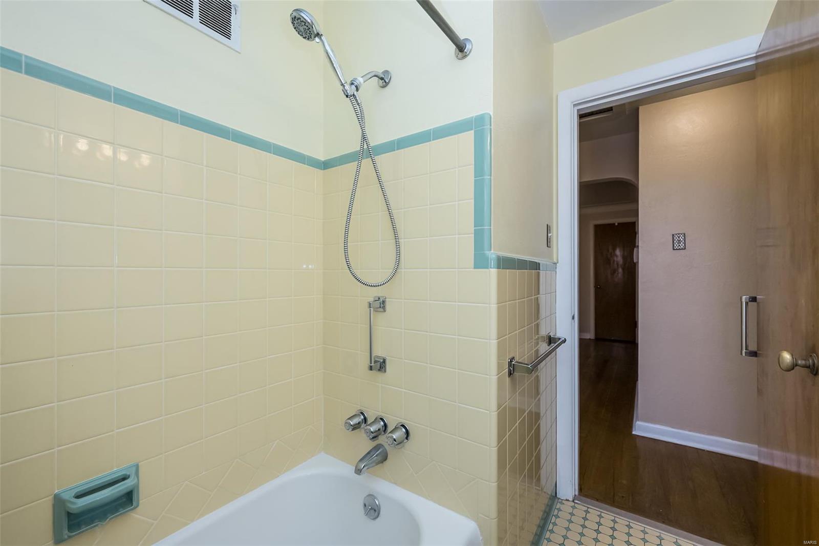 9218 Sundown Drive St. Louis, MO 63136 - Photo 25 of 45