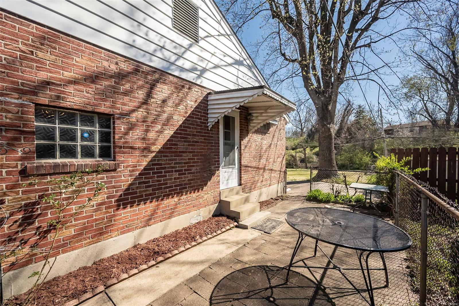 9218 Sundown Drive St. Louis, MO 63136 - Photo 37 of 45