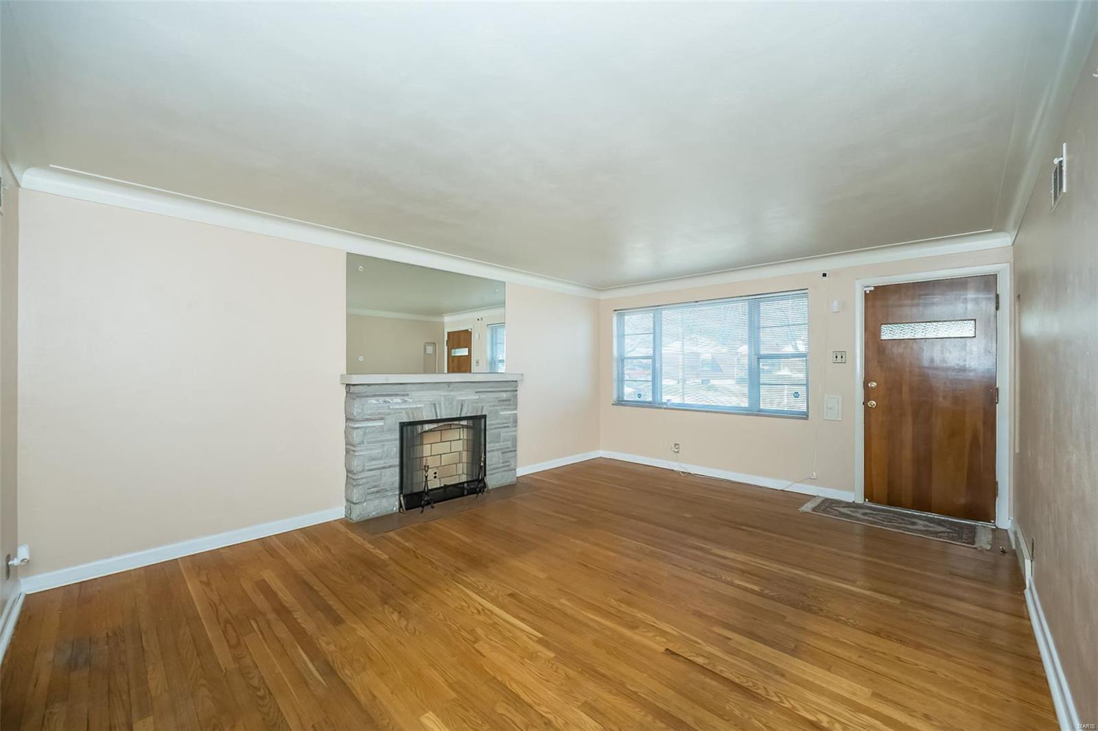 9218 Sundown Drive St. Louis, MO 63136 - Photo 8 of 45