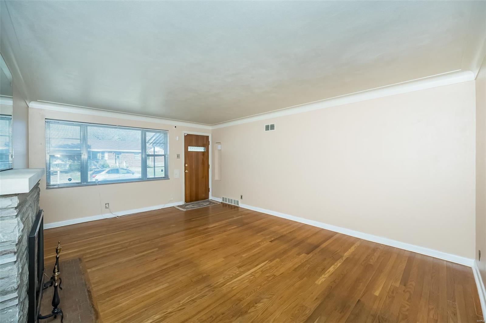 9218 Sundown Drive St. Louis, MO 63136 - Photo 9 of 45