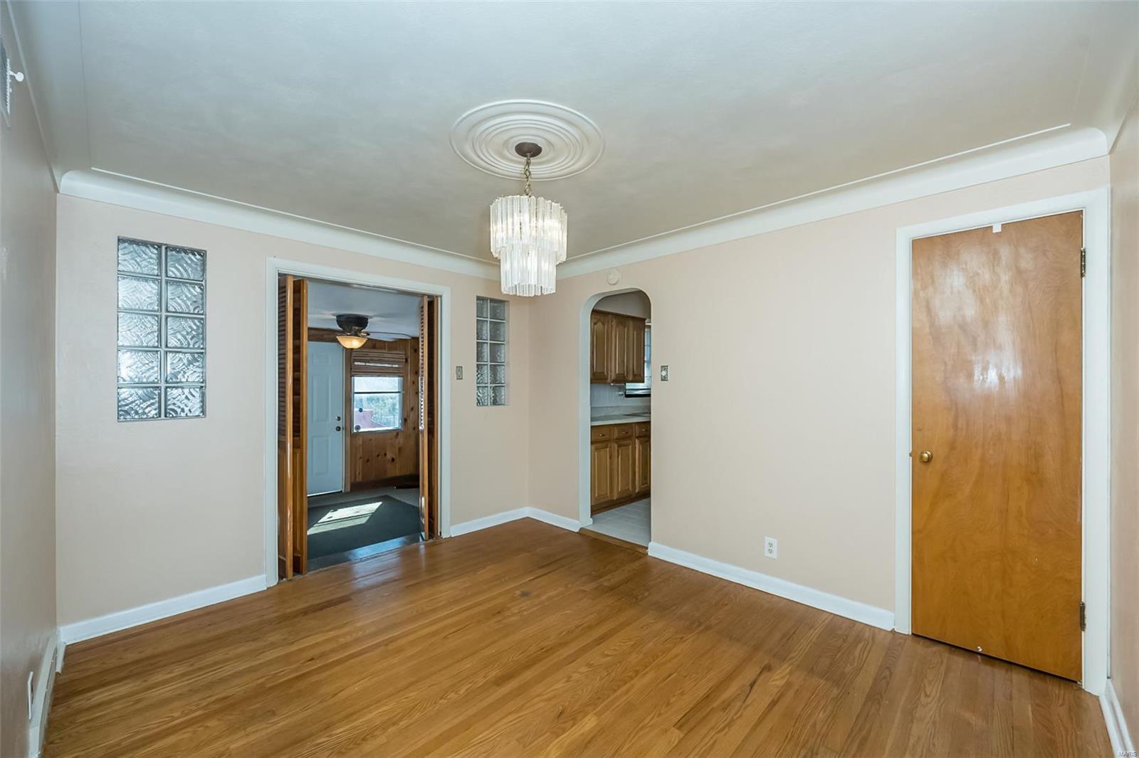 9218 Sundown Drive St. Louis, MO 63136 - Photo 10 of 45