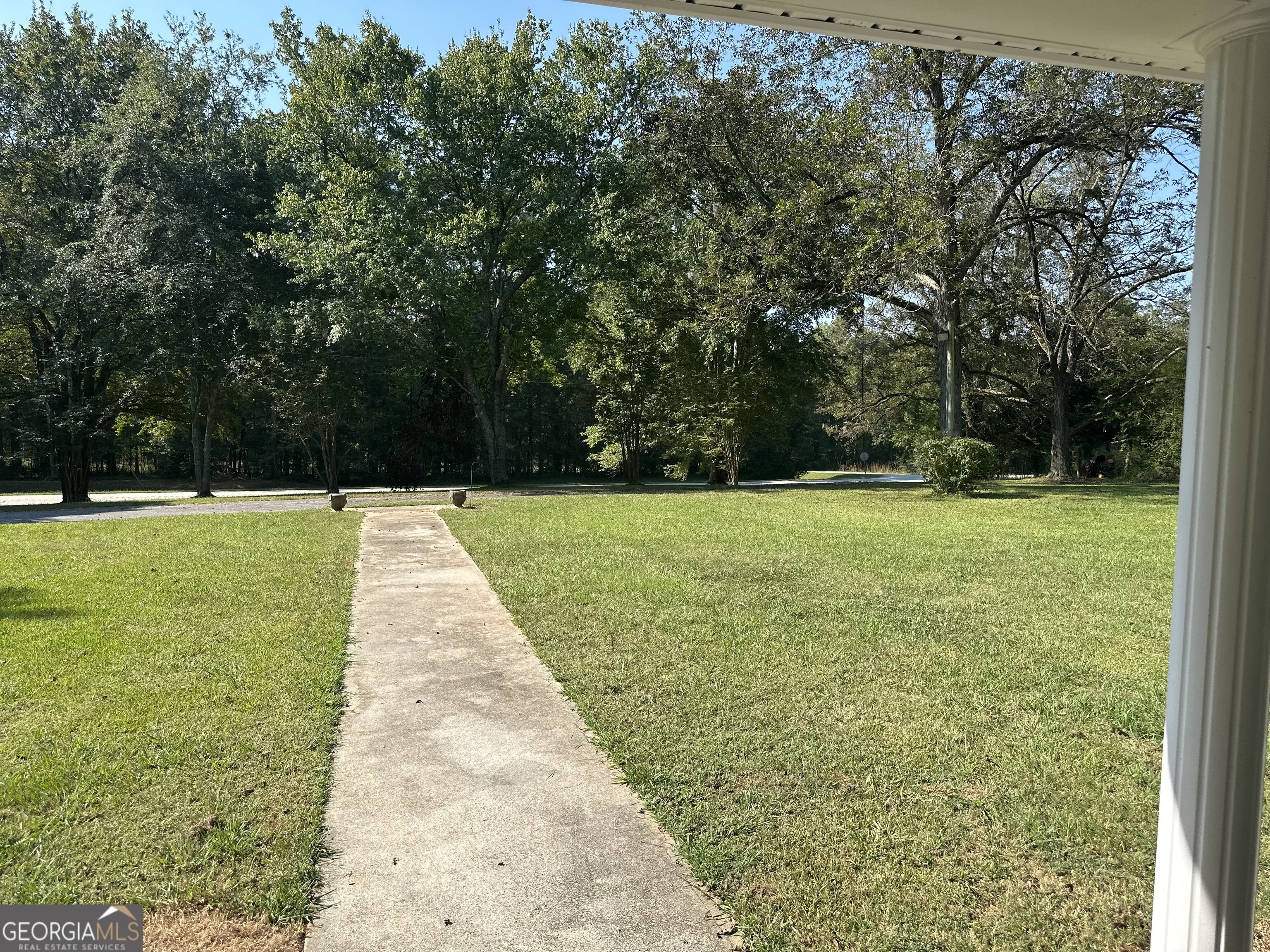 1860 Washington Highway Union Point, GA 30669 - Photo 13 of 24