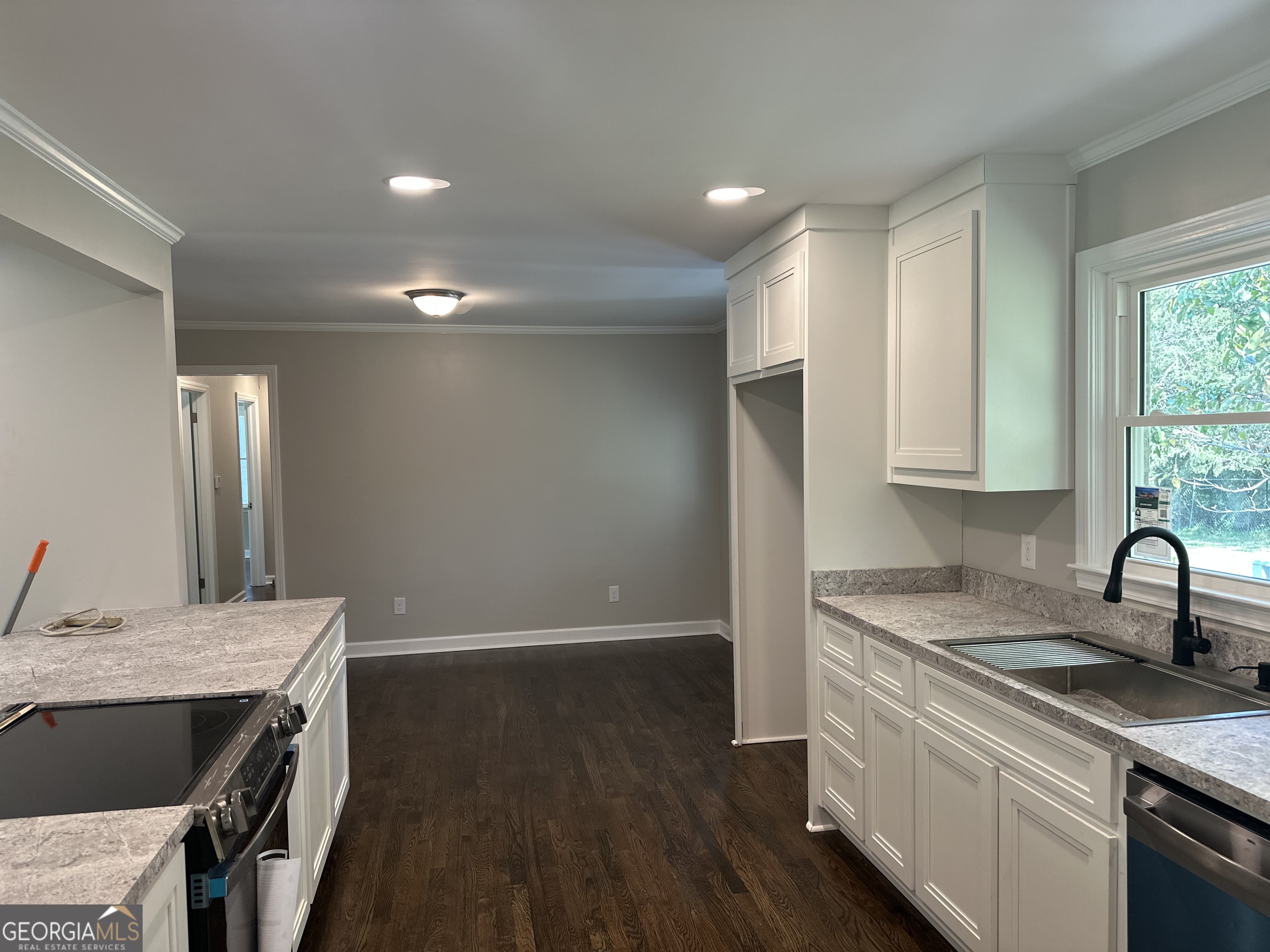 1860 Washington Highway Union Point, GA 30669 - Photo 7 of 24