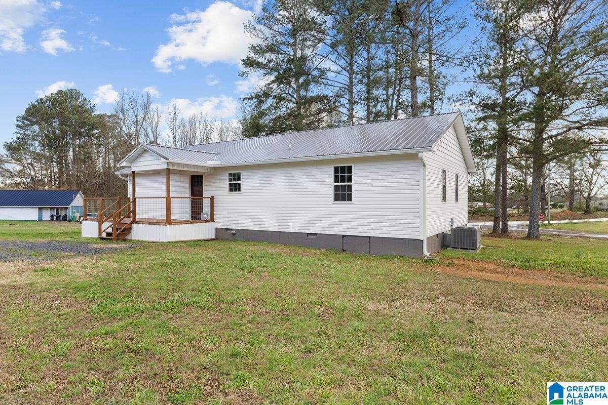 407 Wilson Chapel Road Oneonta, AL 35121 - Photo 3 of 37