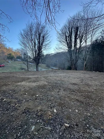 $109,900 | 45 Windy Hollow Lane, Newland, NC 28657