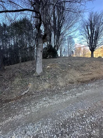 $109,900 | 45 Windy Hollow Lane, Newland, NC 28657