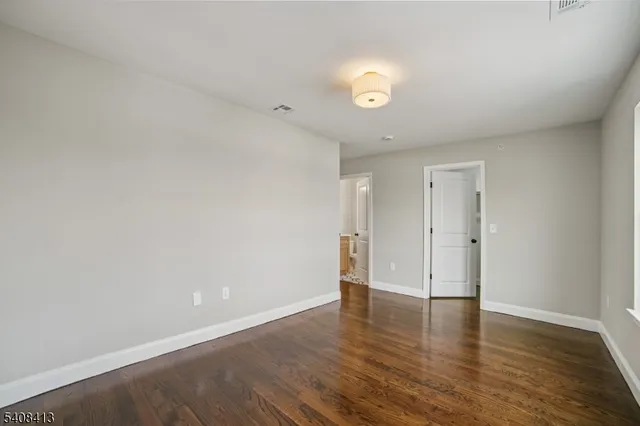 $2,950 | 499 7th Avenue, Newark, NJ 07107