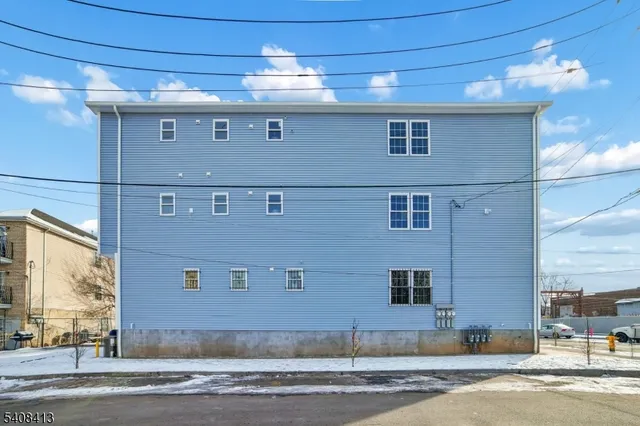 $2,950 | 499 7th Avenue, Newark, NJ 07107