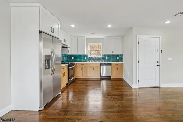 $2,950 | 499 7th Avenue, Newark, NJ 07107