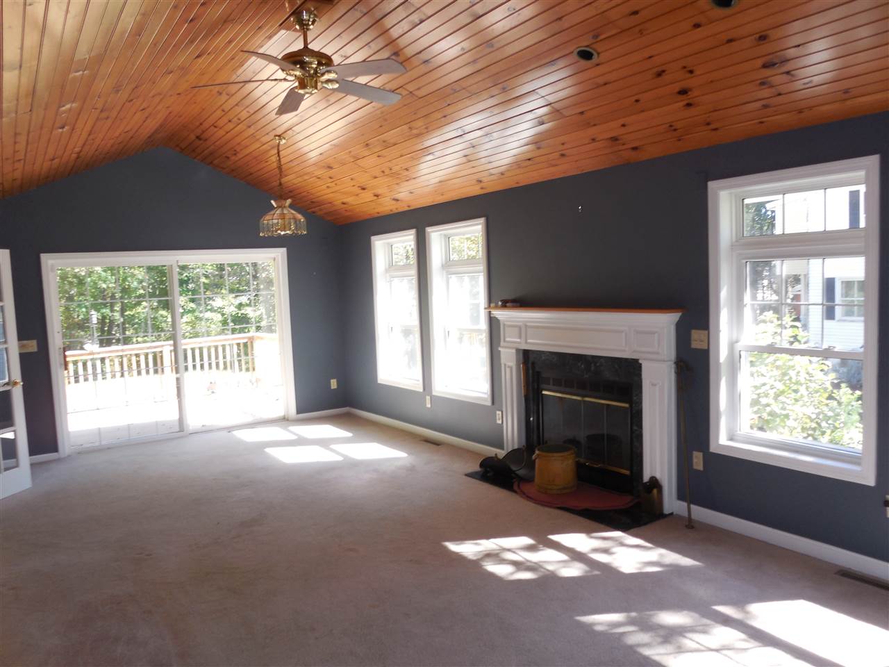 8 Island Pond Road Hampstead, NH 03841 - Photo 12 of 30 Gallery Image 12