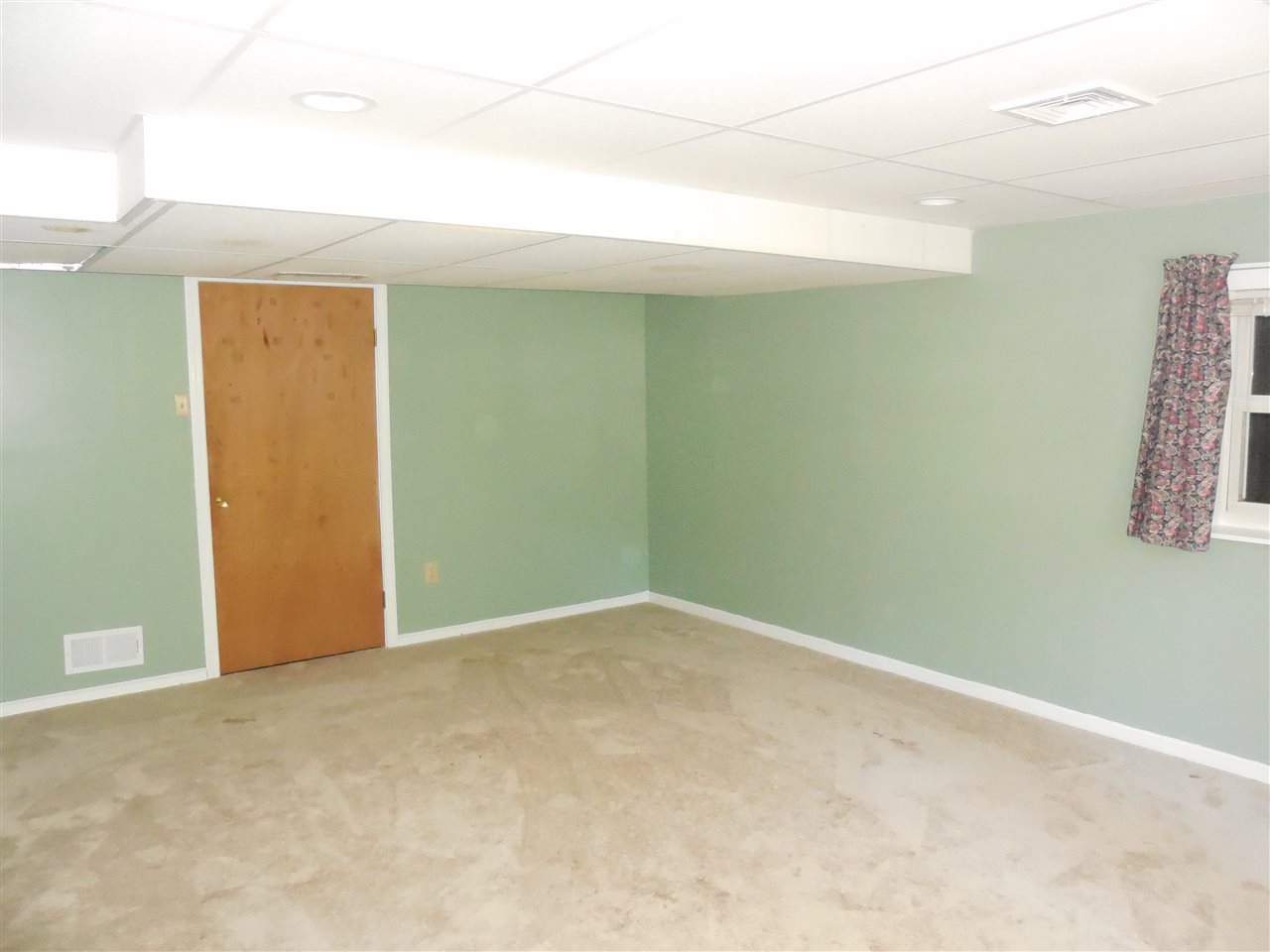 8 Island Pond Road Hampstead, NH 03841 - Photo 26 of 30 Gallery Image 26