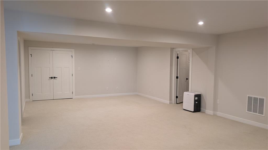 170 High Pointe Drive Washington, PA 15301 - Photo 23 of 29 a view of an empty room