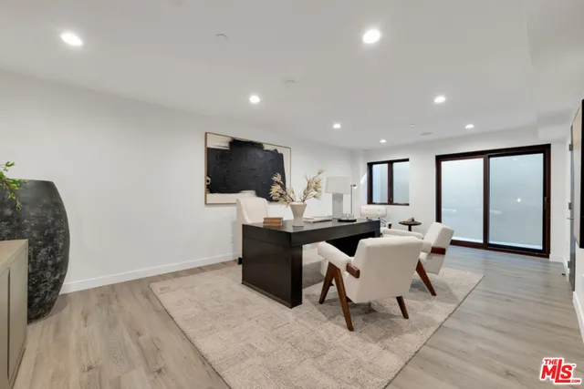 $22,000 | 3116 Elvido Drive, Los Angeles, CA 90049