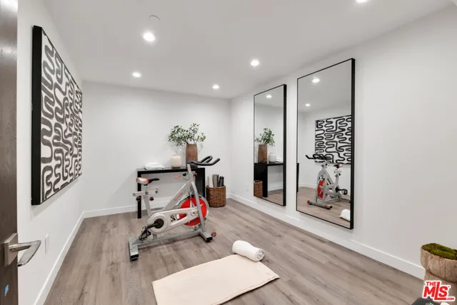 $22,000 | 3116 Elvido Drive, Los Angeles, CA 90049