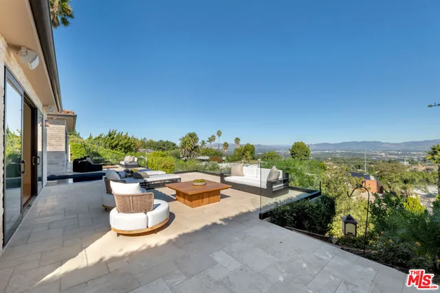 $22,000 | 3116 Elvido Drive, Los Angeles, CA 90049