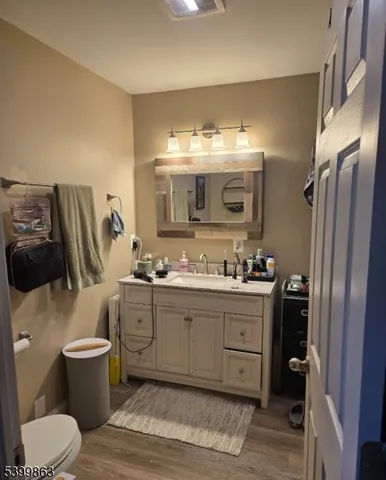 $3,500 | 8 Clifton Place, Fairfield, NJ 07004