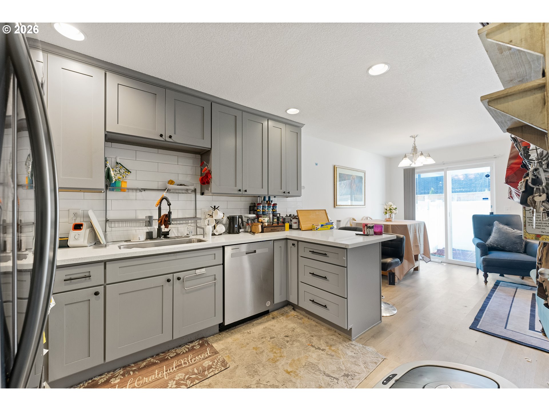83 Southeast 176th Place Portland, OR 97233 - Photo 16 of 24 Kitchen