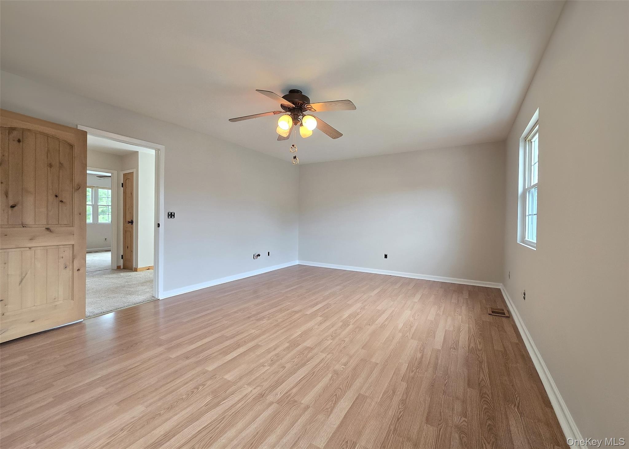 7 Peacock Path Coram, NY 11727 - Photo 11 of 23