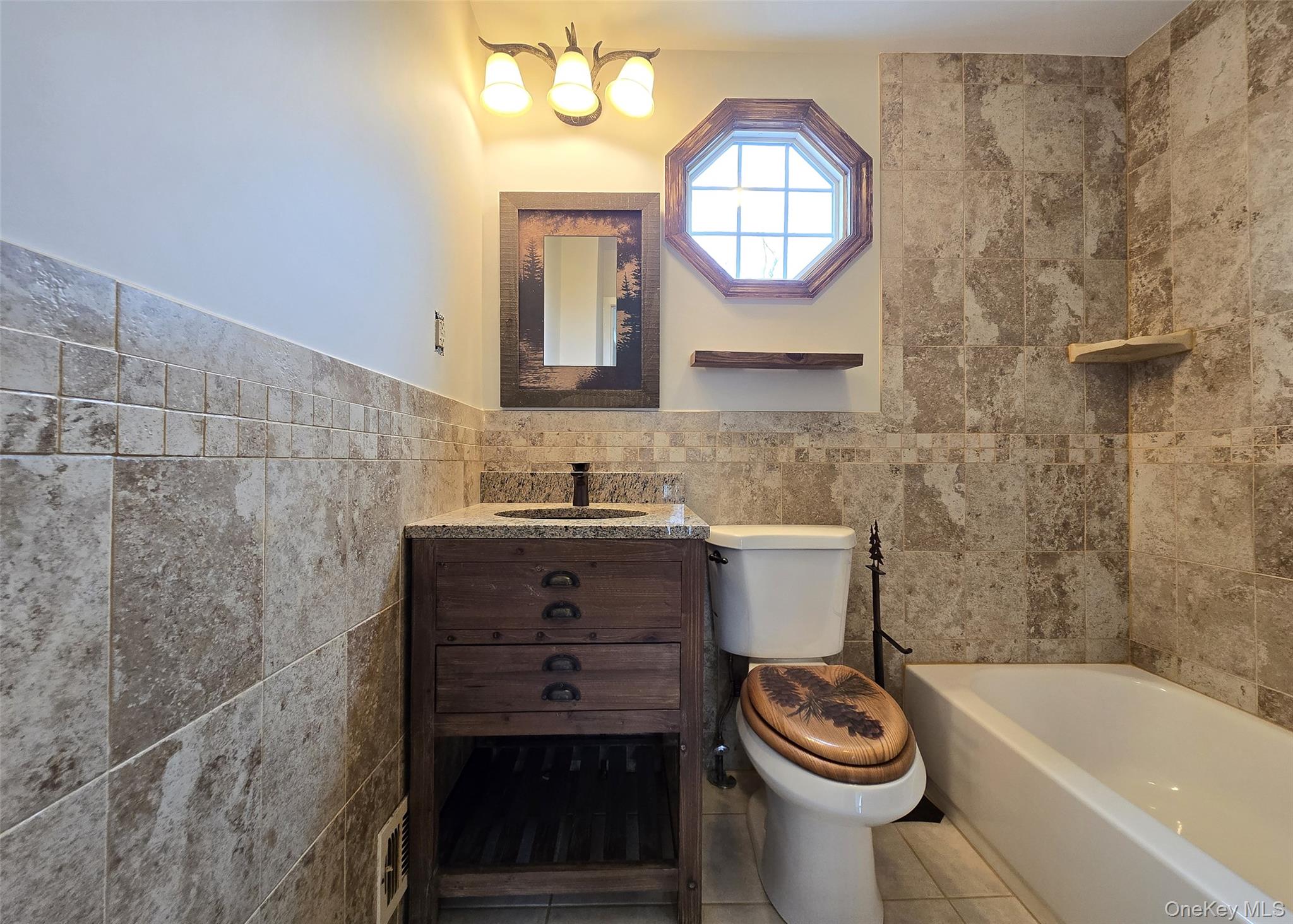 7 Peacock Path Coram, NY 11727 - Photo 17 of 23