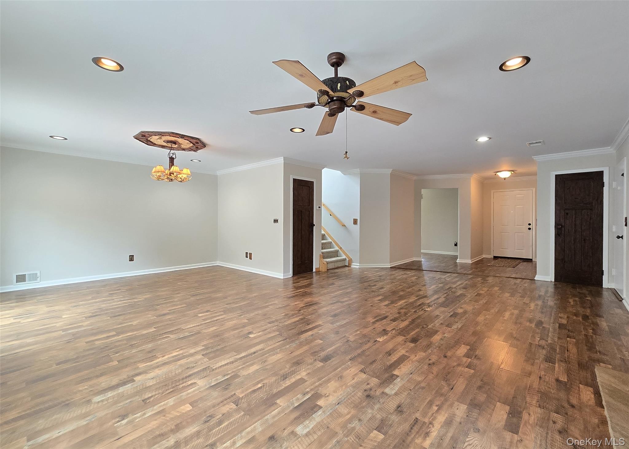 7 Peacock Path Coram, NY 11727 - Photo 3 of 23