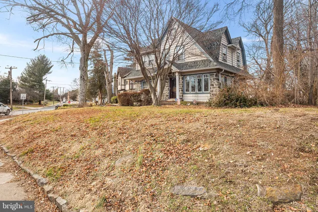 $459,000 | 3765 Highland Avenue, Drexel Hill, PA 19026