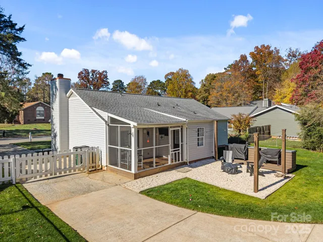 $335,000 | 3512 Cross Winds Road, Charlotte, NC 28227
