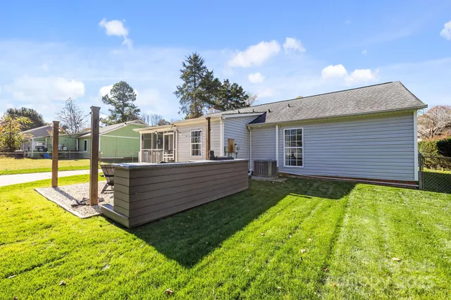 $335,000 | 3512 Cross Winds Road, Charlotte, NC 28227