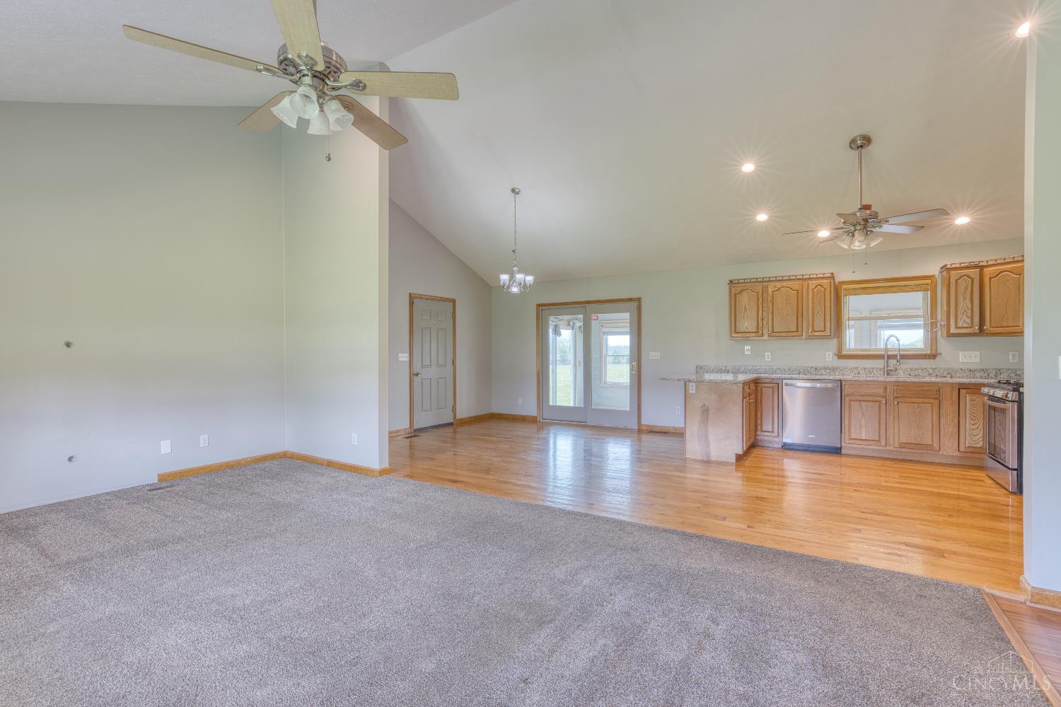 305 Reeder Road Blanchester, OH 45107 - Photo 7 of 33