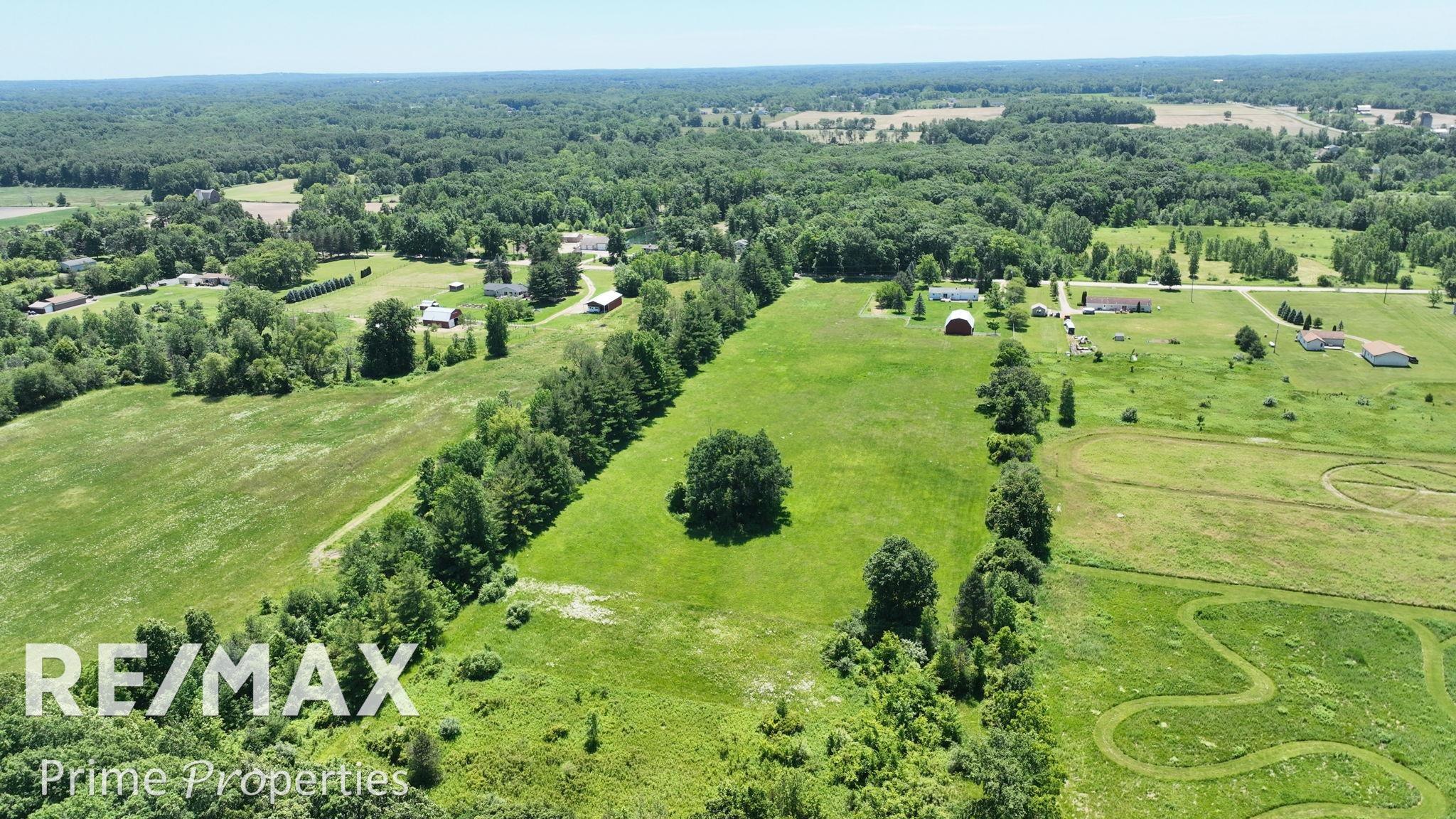 8366 Smith Road Gaines, MI 48436 - Photo 24 of 74 50145420-328bbd09-ee99-4604-9a0d-43ec6f0ef7b7.JPG