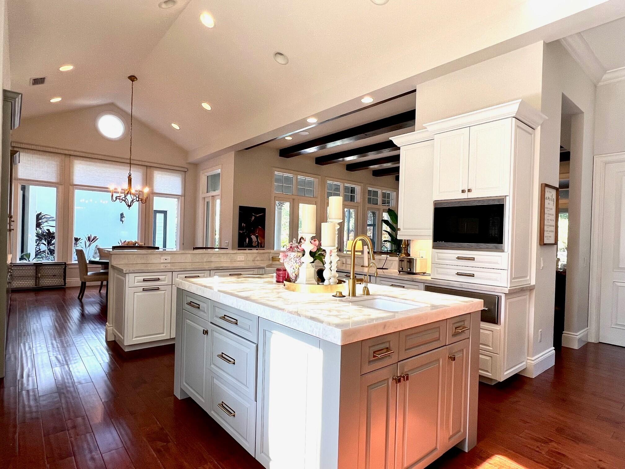 1382 Pelham Road Wellington, FL 33414 - Photo 16 of 59 kitchen
