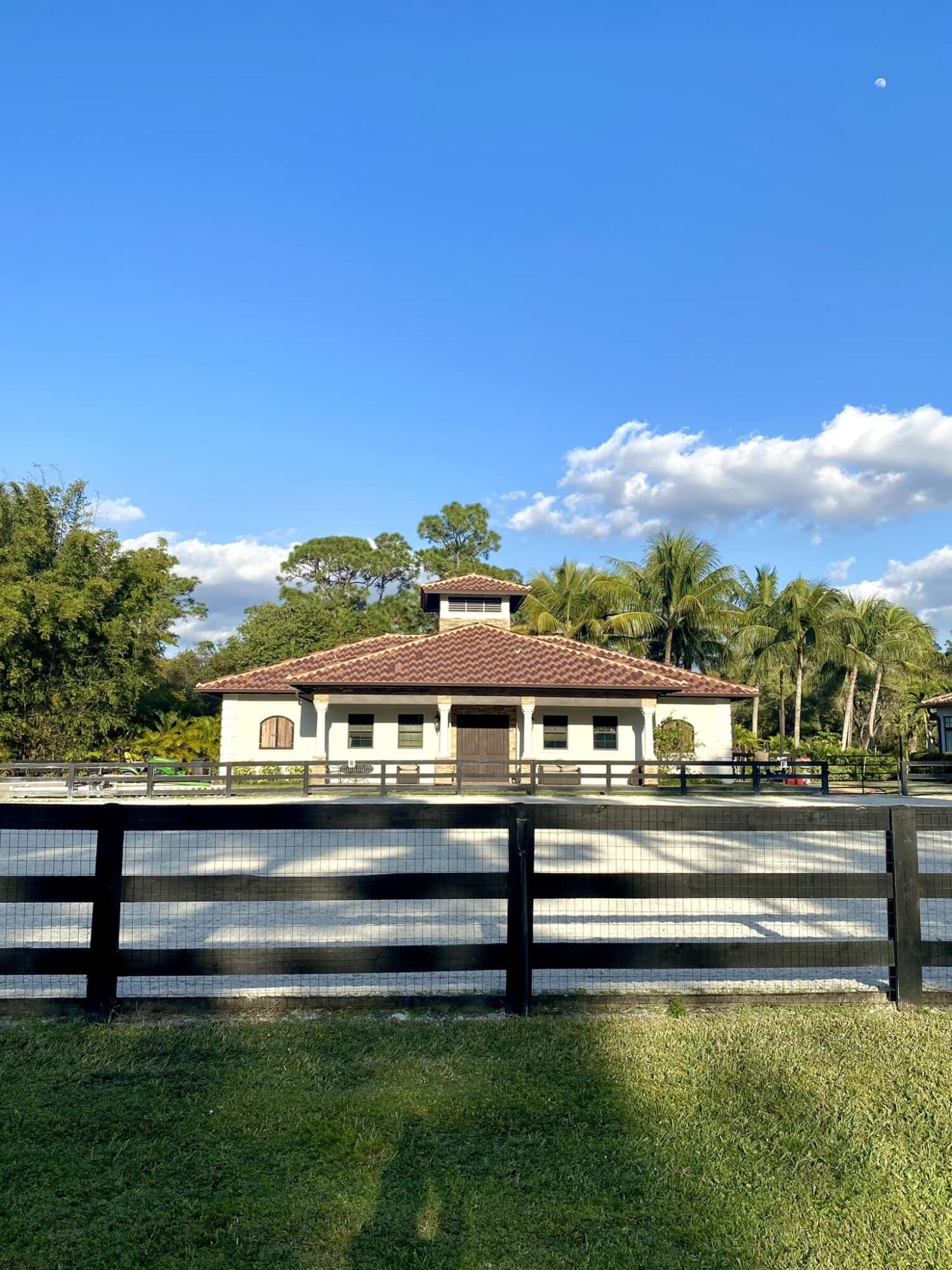 1382 Pelham Road Wellington, FL 33414 - Photo 42 of 59 6 stall barn