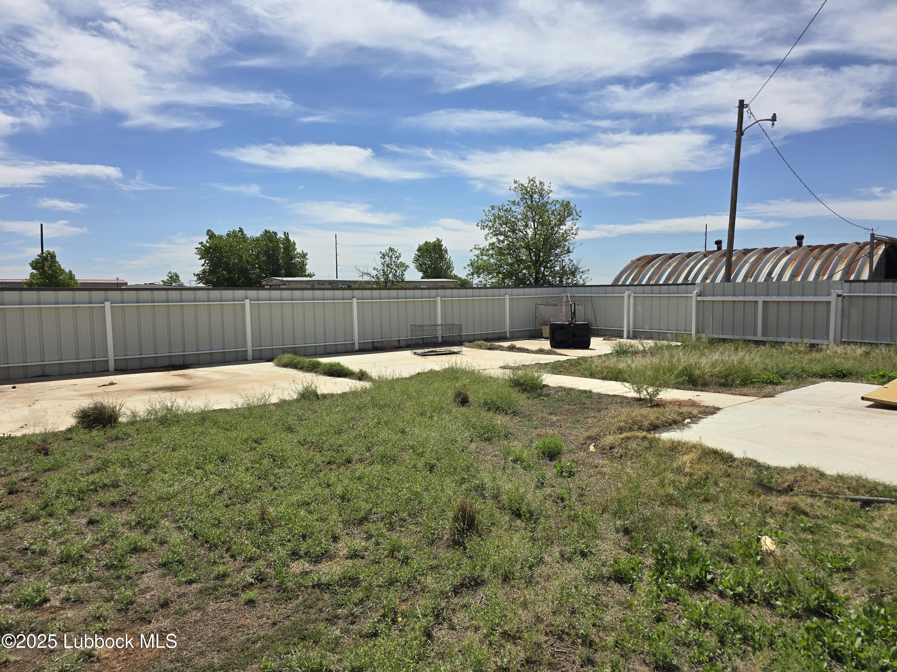1681 Co Road Denver City, TX 79323 - Photo 26 of 30 a view of a swimming pool