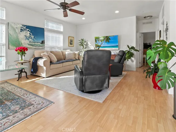 $285,000 | 102 Bay Drive, San Clemente, CA 92672