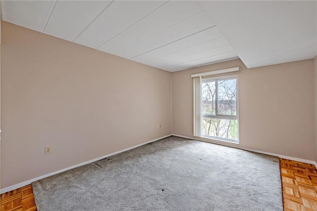 2034 Swallow Hill Road, Unit 313 Pittsburgh, PA 15220 - Photo 8 of 15 Gallery Image 8