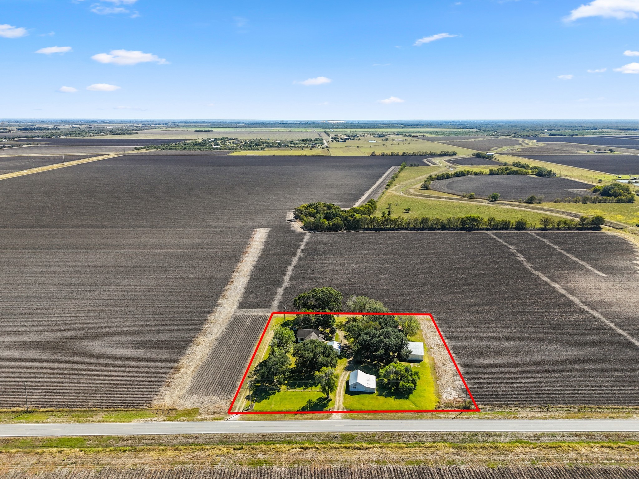 14309 Vrlla Road Guy, TX 77444 - Photo 37 of 41 a view of an ocean and beach