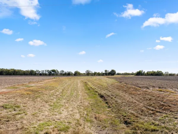 $375,000 | 14309 Vrlla Road, Guy, TX 77444