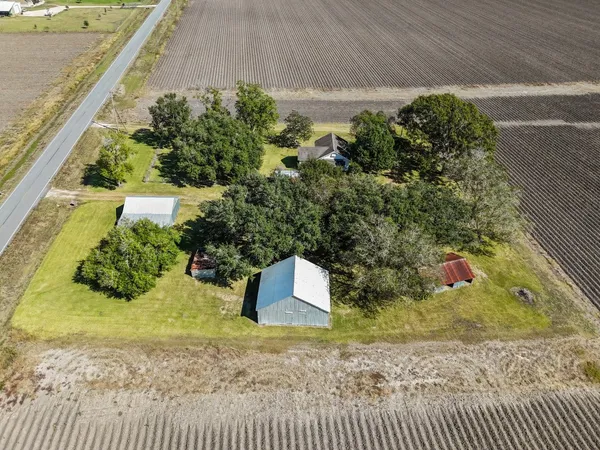 $375,000 | 14309 Vrlla Road, Guy, TX 77444