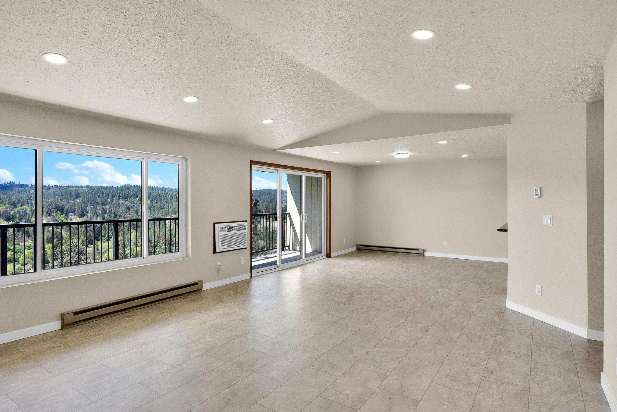 166 South Coeur D'Alene Street, Unit D304 Spokane, WA 99201 - Photo 13 of 31