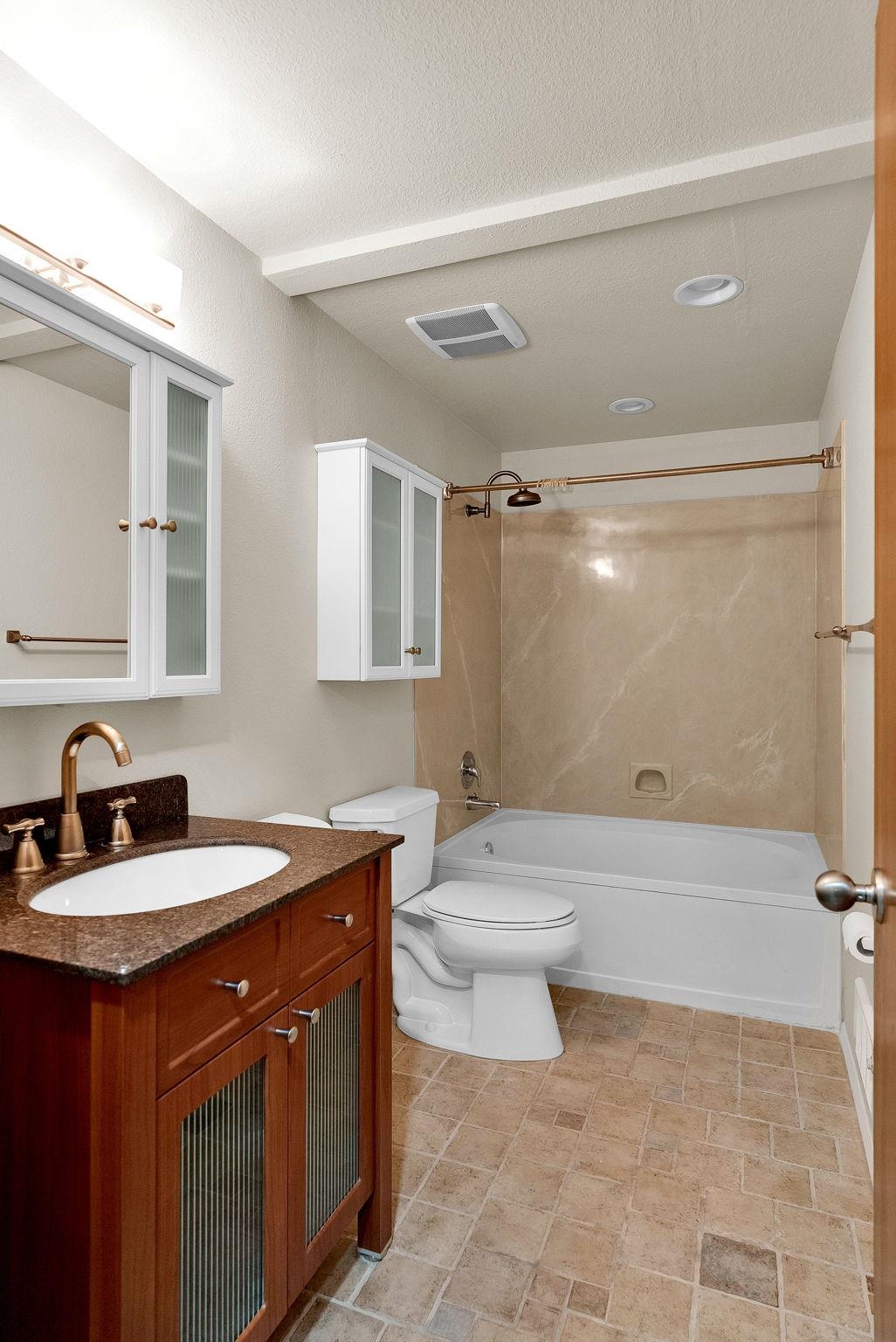 166 South Coeur D'Alene Street, Unit D304 Spokane, WA 99201 - Photo 19 of 31