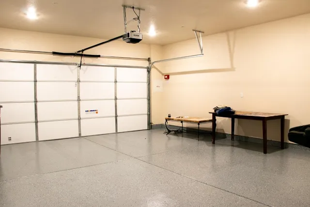 a view of a livingroom with furniture