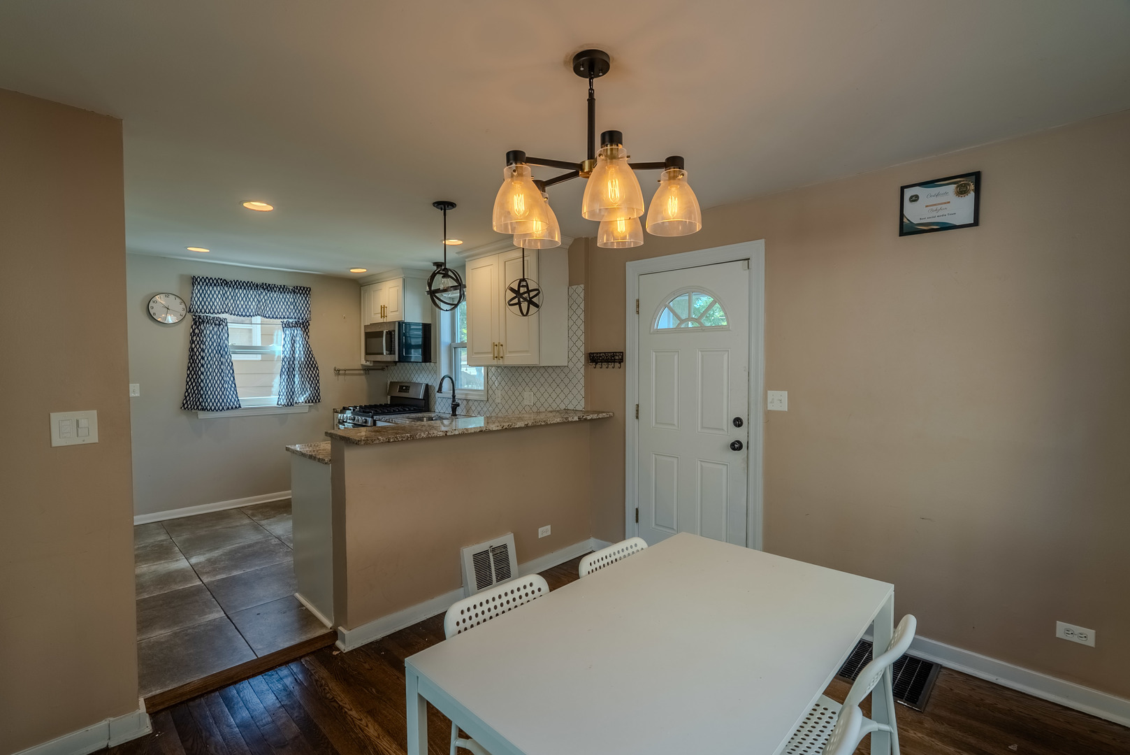 4210 Maple Avenue Brookfield, IL 60513 - Photo 6 of 29