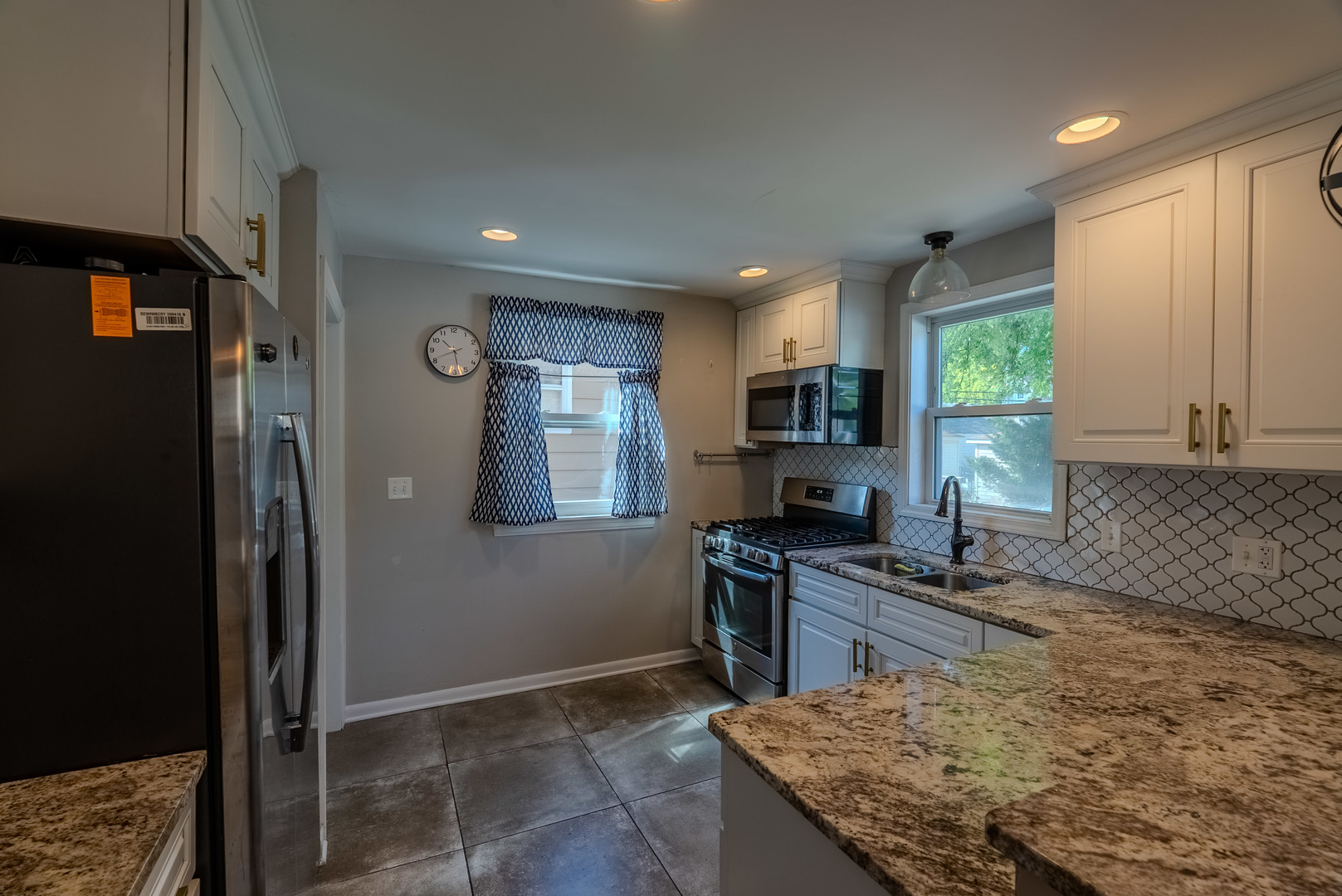 4210 Maple Avenue Brookfield, IL 60513 - Photo 7 of 29