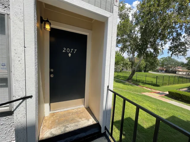 $160,000 | 781 Country Pl Drive, Unit 2077, Houston, TX 77079