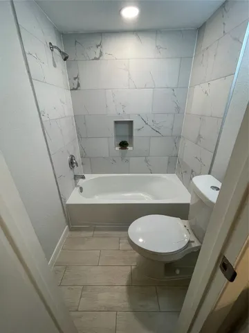 $160,000 | 781 Country Pl Drive, Unit 2077, Houston, TX 77079