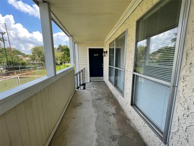 $160,000 | 781 Country Pl Drive, Unit 2077, Houston, TX 77079