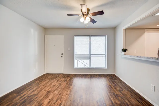 $160,000 | 781 Country Pl Drive, Unit 2077, Houston, TX 77079
