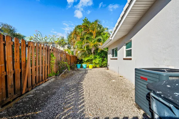 $4,500 | 113 Park Lane East, Hypoluxo, FL 33462