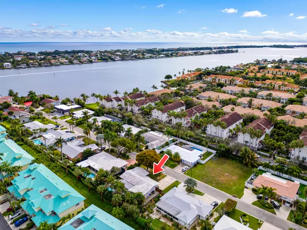 $4,500 | 113 Park Lane East, Hypoluxo, FL 33462
